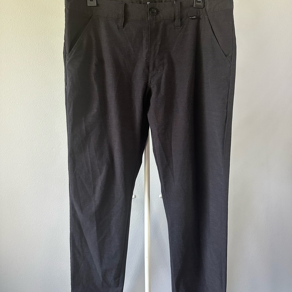 Travis Mathew Black Chinos Classic Style
